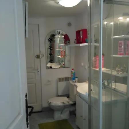 Oasis 木屋 *
